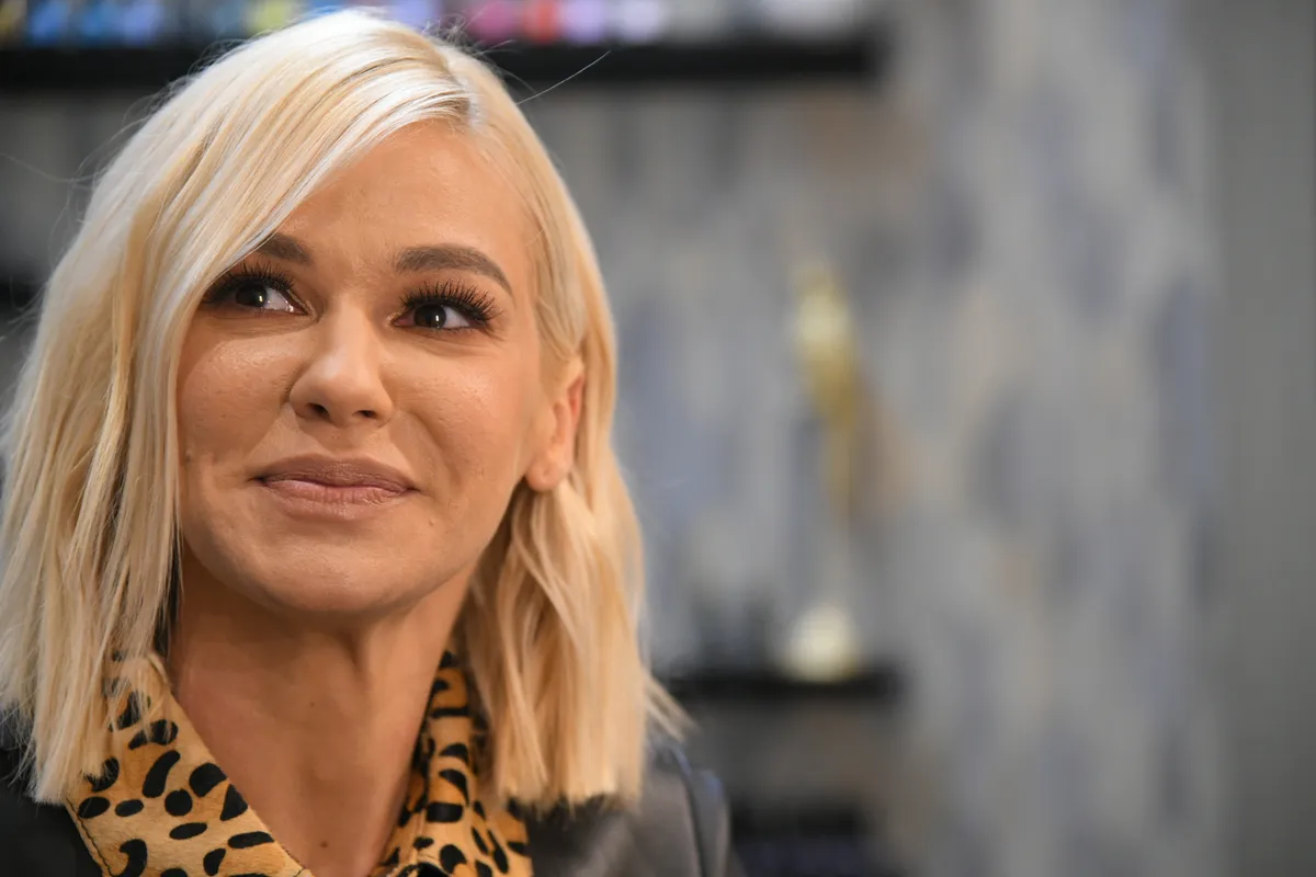 Nataša Bekvalac u neobičnoj pozi: Da li biste vi ovo umeli da izvedete? (FOTO)