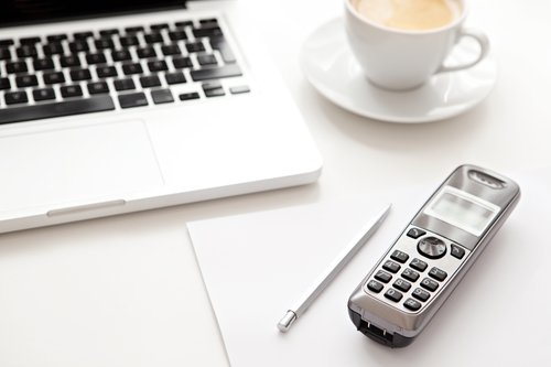 fiksni telefon Foto: Shutterstock