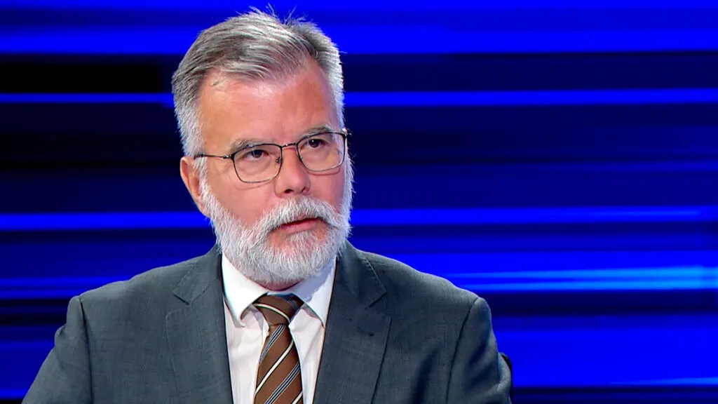 Denis Ristic Dejan Ristić: Srbija kupila Hitlerovu direktivu za 42.500 dolara - nova.rs