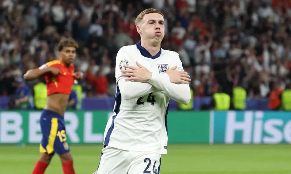 VIDEO Englezi izjednačili u finalu Evra: Igrač sa klupe pogodio - nova.rs