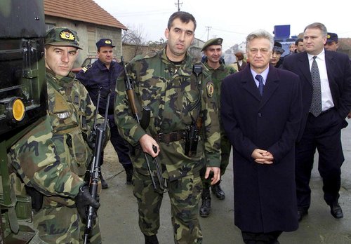 JUGOSLVI-LUCANE/PARLAMENT/PERISIC
