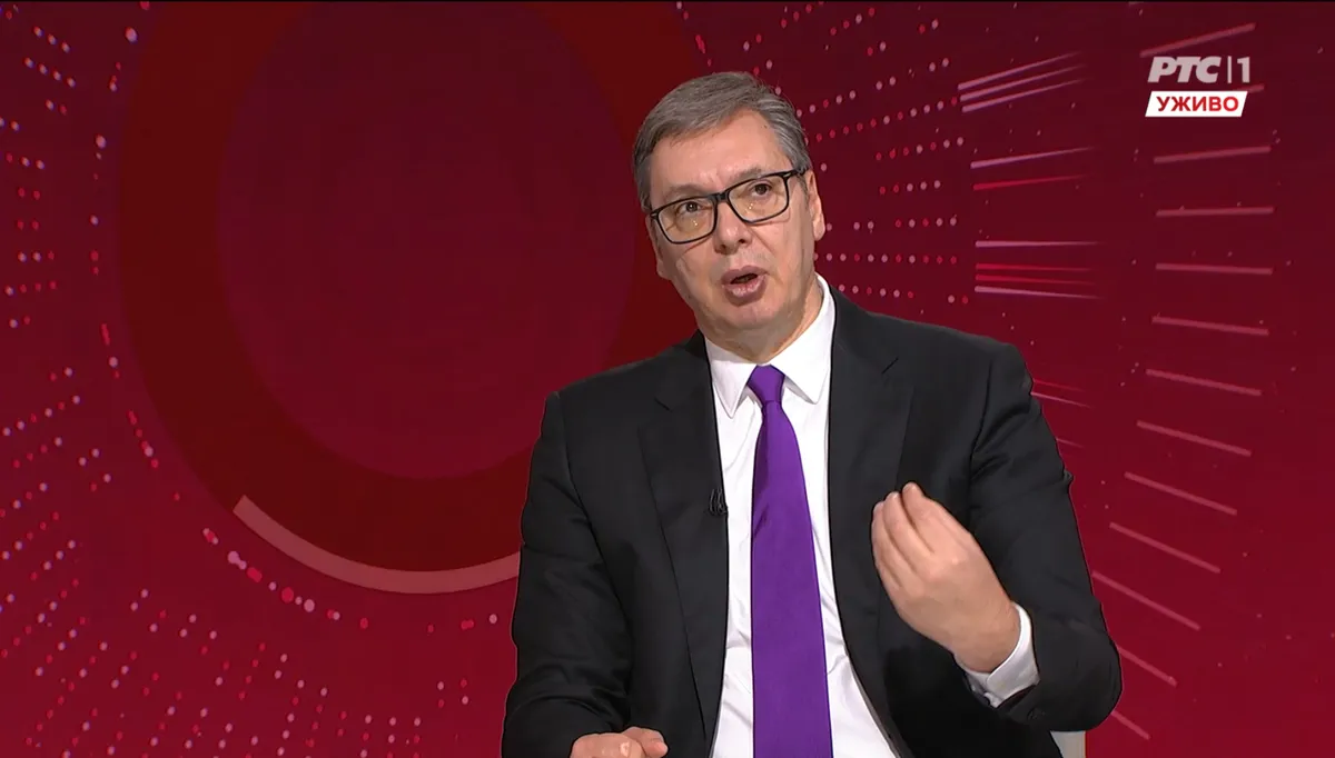 Vučić za četiri meseca punih 67 sati u centralnim informativnim emisijama