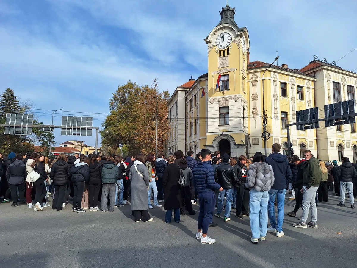 Niški srednjoškolci dižu uzbunu zbog izmena Zakona o obrazovanju: Ako ovo dopustimo, uticaće zauvek