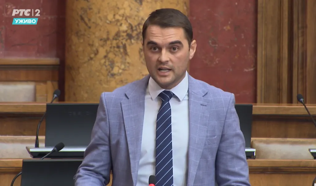 Slobodan Petrović optužio poslanika SNS za kupovinu glasova, on tvrdi da su to gluposti