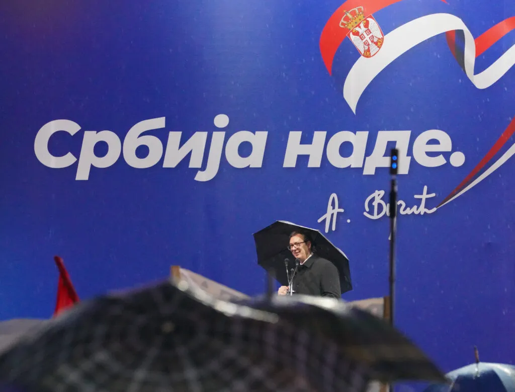 Više od trećine građana kaže da u Srbiji nema demokratije, svaki treći dobio ponudu da proda glas: Objavljeno istraživanje BCBP