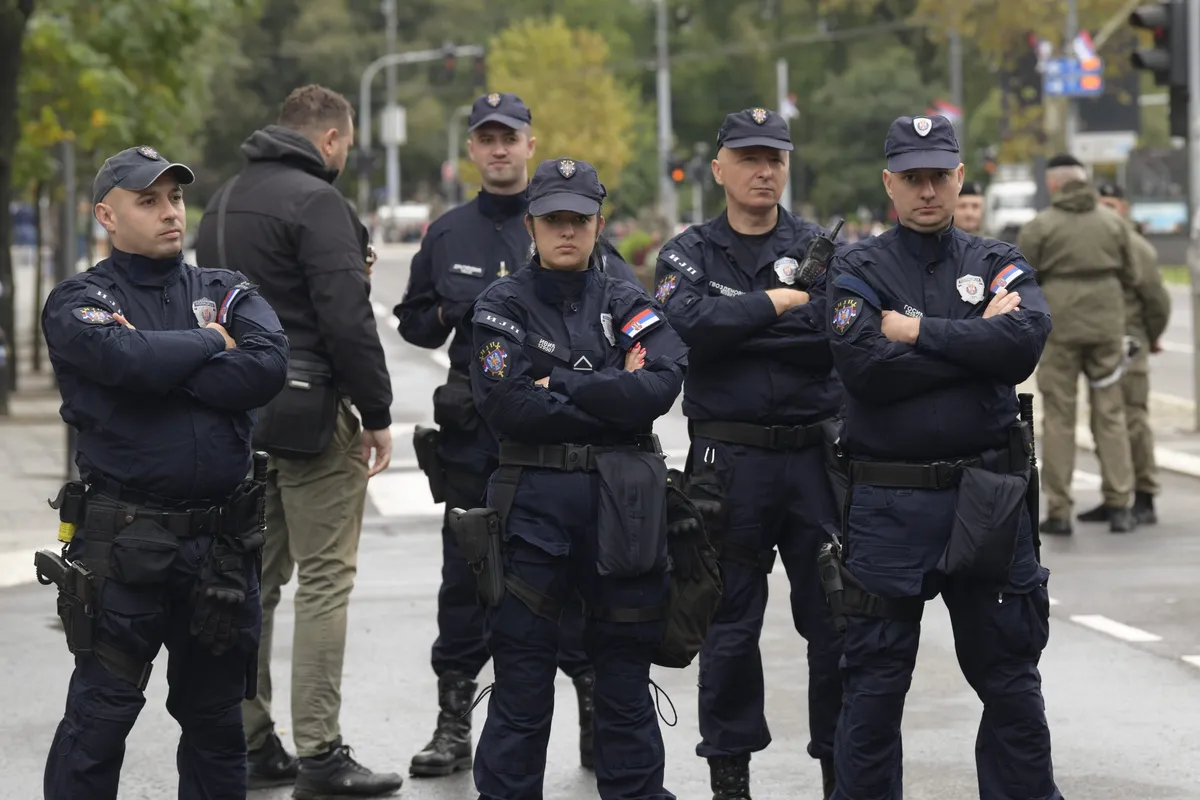 Britanske sankcije pritisle kosovsku mrežu za falsifikovanje dokumenata: Sedam od devet članova uhapšeno ili se predalo