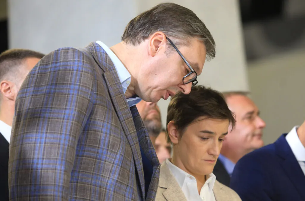 Brnabić pokušala da odbrani Vučića, a bolje da nije: Jednom objavom nesvesno priznala da predsednik odlučuje ko u Srbiji dobija otkaz