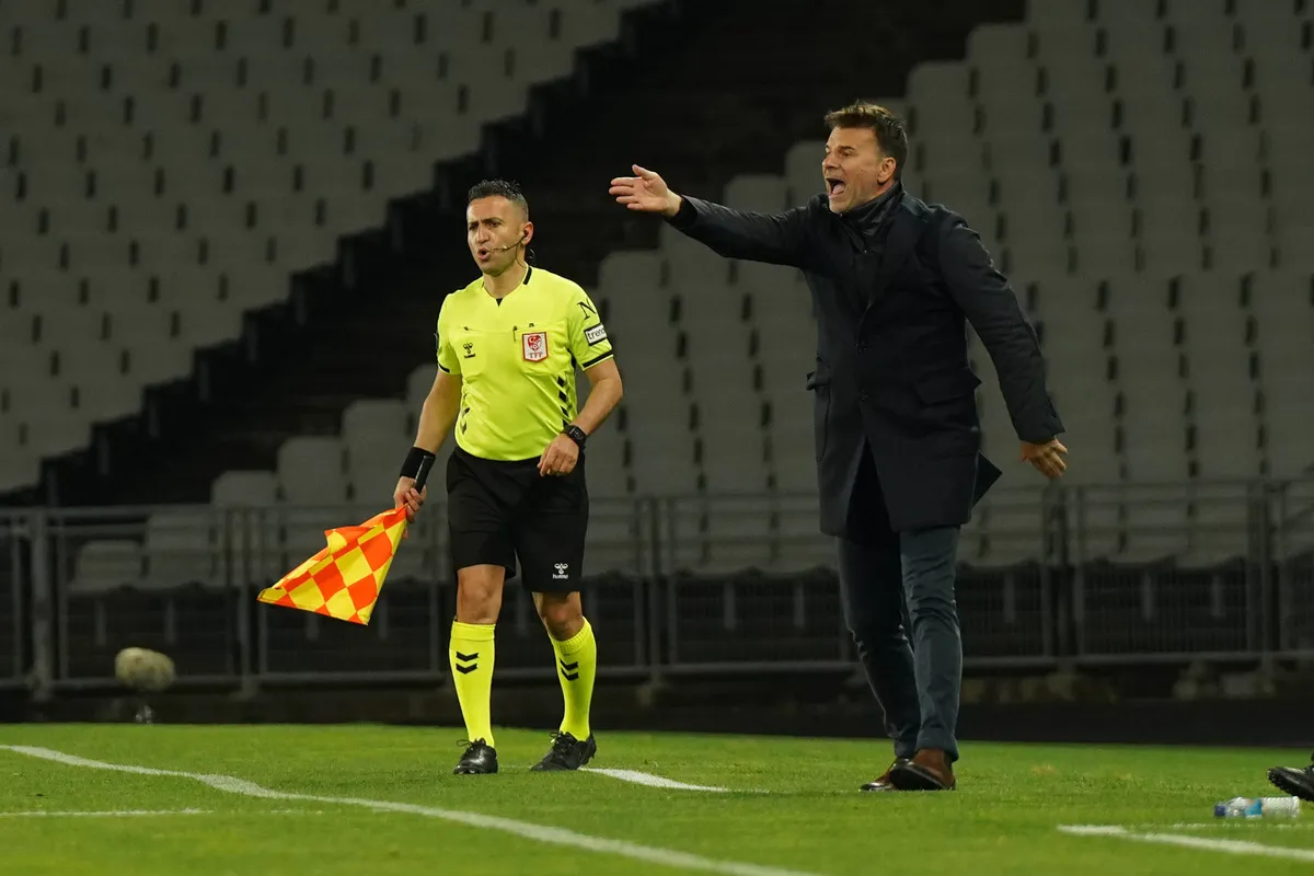 Aleksandar Stanojević dobio otkaz u Turskoj