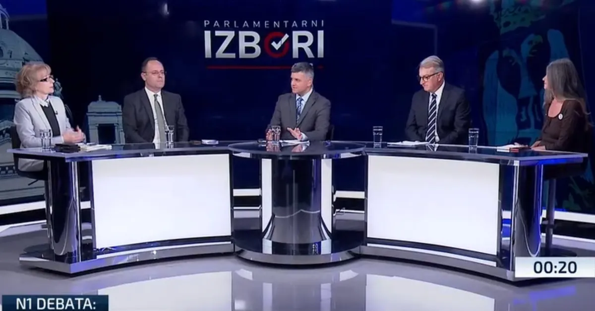 Zašto je tajna koga je Vučić pomilovao: Raguš izbegava da odgovori N1, Stanković je pita - ako je milosrđe, zašto se stidite?