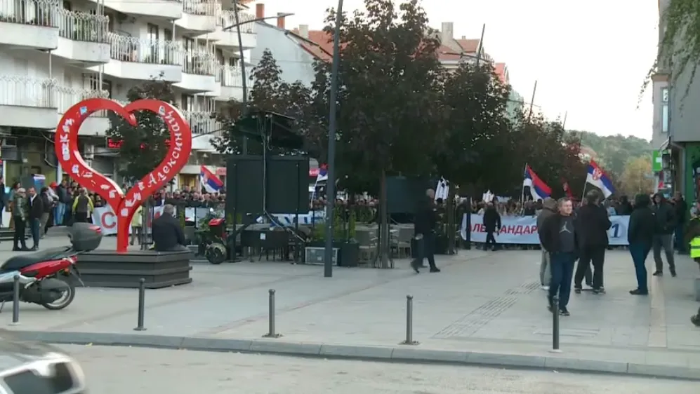 U Aleksincu ponovo paralelni skupovi SNS i Studentske liste