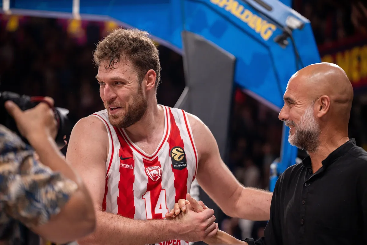 Vezenkov posle pobede odmah došao kod Gvardiole: Pogledajte šta je tražio od legende VIDEO