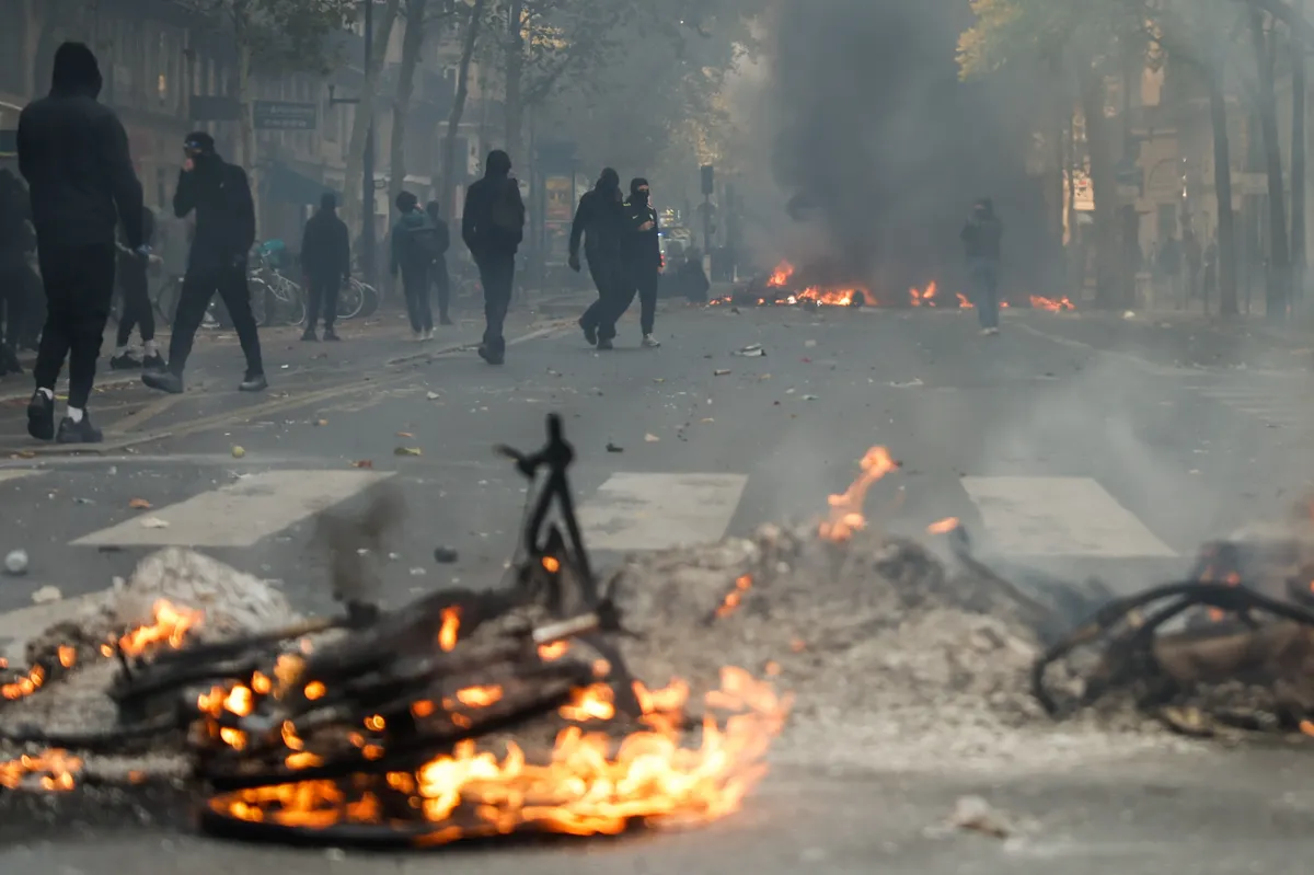 Makron: Zabranićemo nelegitimne proteste širom Francuske