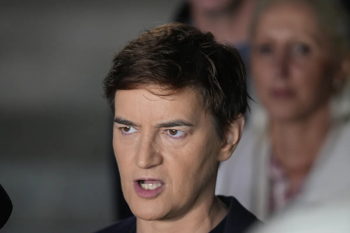 Redakcija N1 odbila da Vučić bude gost pre izbora, Brnabić ih optužila da koriste nacističke metode