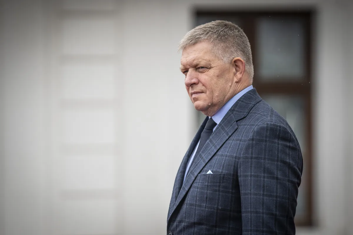 Fico ranije napustio samit EU da dođe u Novi Sad na Vučićev predizborni skup