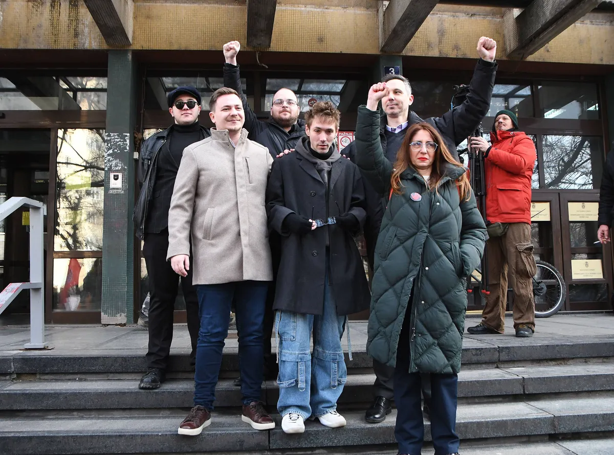 Oglasio se Odsek za medijske studije Filozofskog u Novom Sadu zbog napada na Lazara Dinića