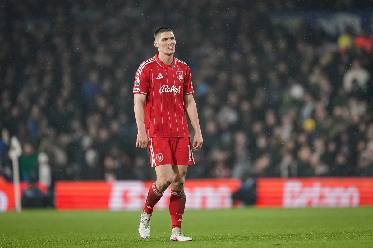 Teška situacija za Milenkovića i "šumare", novi poraz otežava borbu za opstanak u Premijer ligi Kép