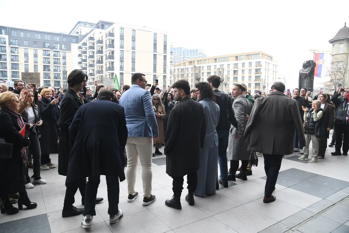 Niški studenti danas u 10:30 ispred Suda povodom prvog ročišta studentu Veljku protiv koga se vodi "montirani postupak" po prijavi policijaca