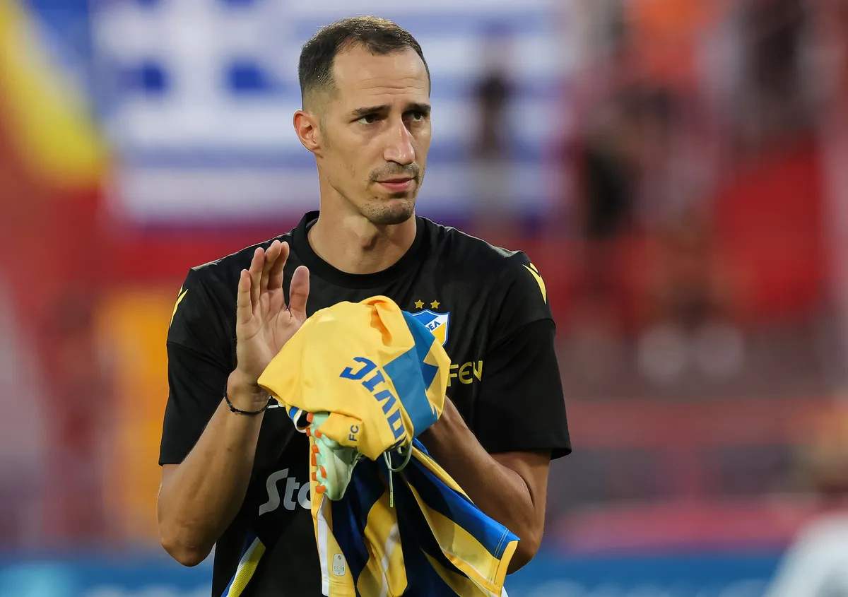 "Ub iznedrio, svet zapamtio - neke priče ne počinju pod reflektorima": Bivši srpski reprezentativac završio karijeru, emotivna poruka govori sve VIDEO Kép