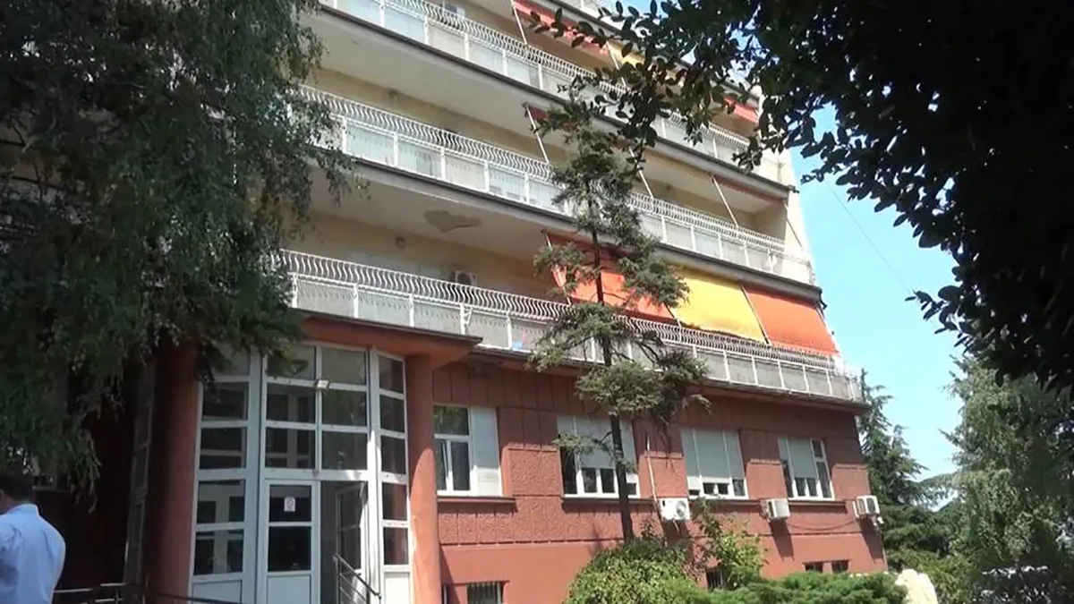 SSP: Istražiti navode da je štićenicima Doma u Zvečanskoj nuđen novac kako bi išli na miting SNS
