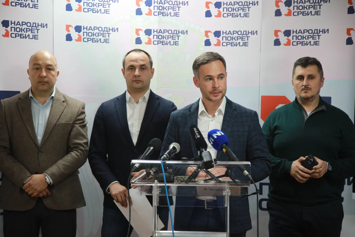NPS u Kragujevcu pita vlast: Šta ćete preduzeti povodom škola građenih abestom