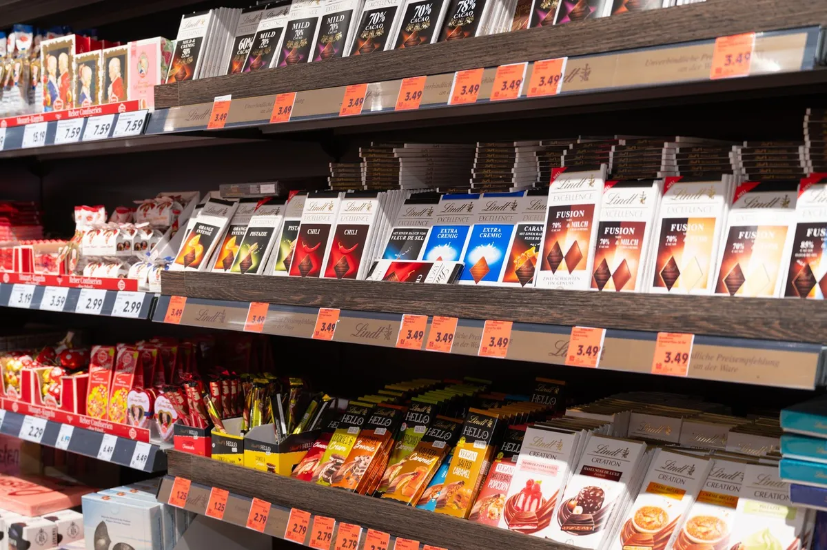 Stigla je jeftinija zamena za čokoladu i proizvođači slatkiša je sve više koriste - evo kako ćete je prepoznati