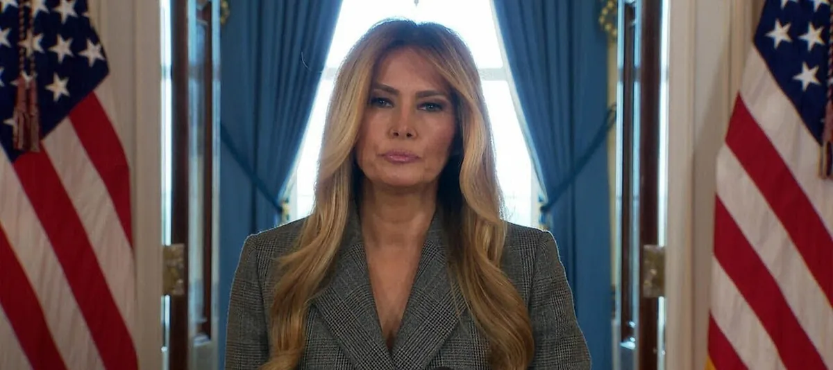 Melanija pokušala da ugasi aferu Epstin, pa je ponovo zapalila: Tramp tvrdi da „nije znao ništa“ o njenom obraćanju