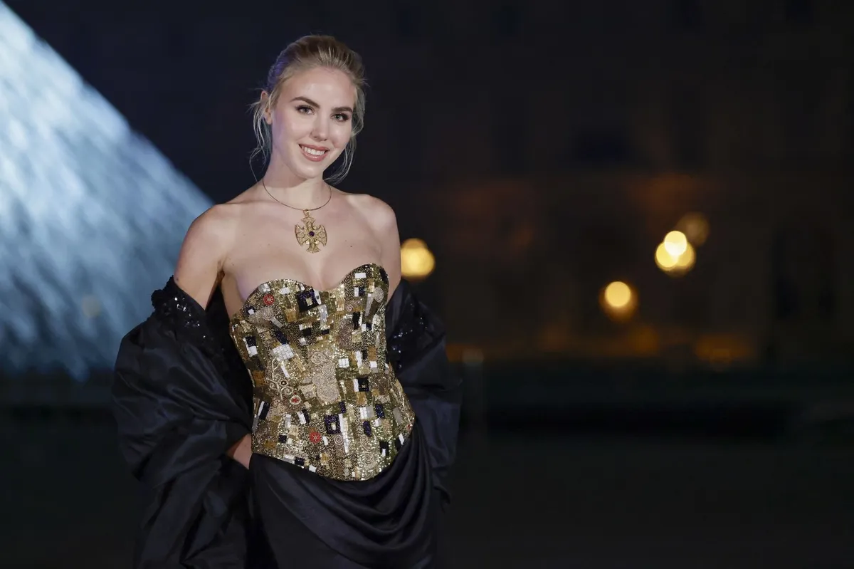 FOTO Lider francuske desnice u vezi sa italijanskom princezom: Fotografija sa Korzike potvrdila romansu