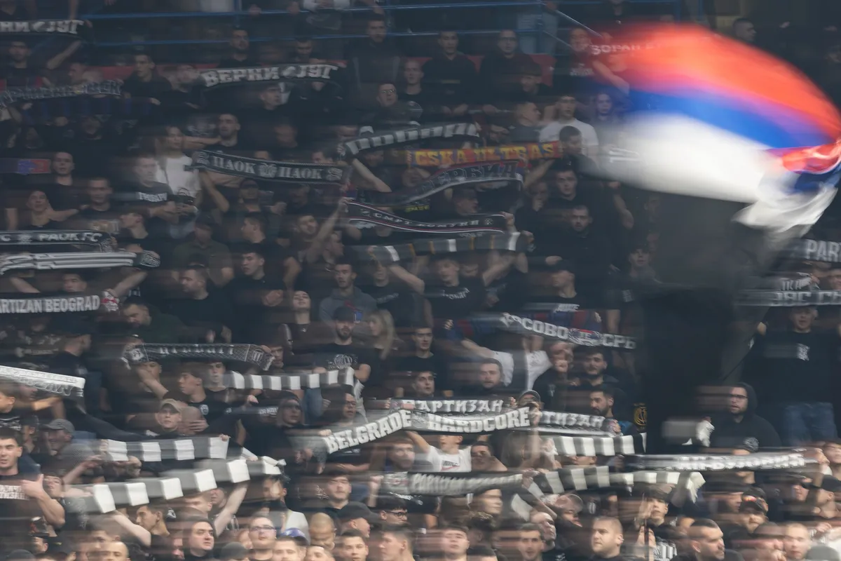 VIDEO Uvrede za Vučića u Areni, evo šta se dešavalo na tribinama pred početak meča Partizan - Žalgiris