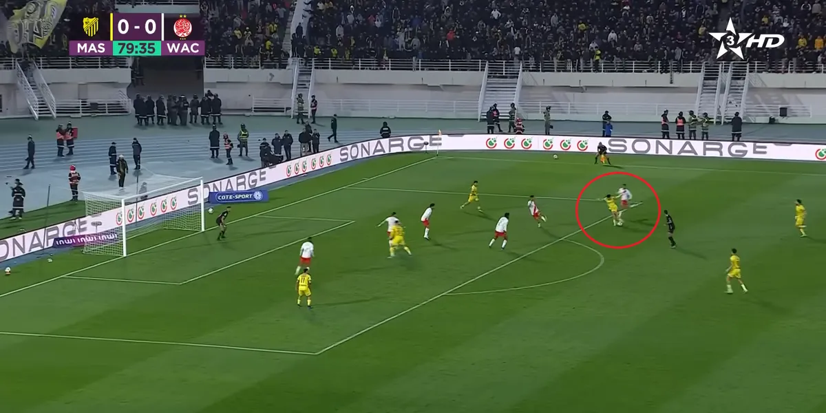 "Rabona" kakva se retko viđa: Pogledajte jedan od najlepših golova 21. veka, navijači skakali u potpunom čudu