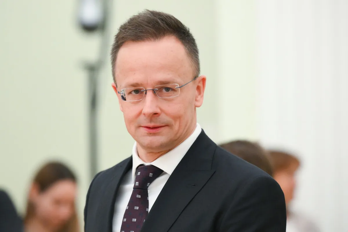 Orbanov čovek u centru korupcionaškog skandala: Sijartu prete tri godine zatvora
