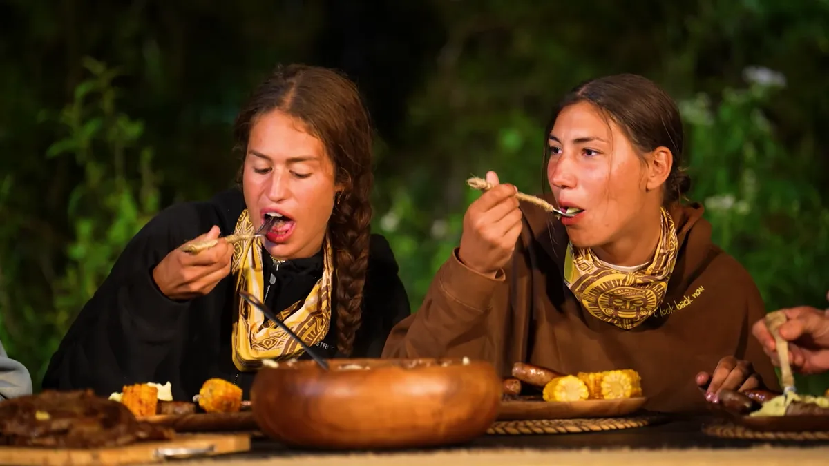 Svinjski kotleti, biftek i italijanske kobasice kao nagrada u „Survivor-u“: Žuto pleme slavilo posle napete borbe