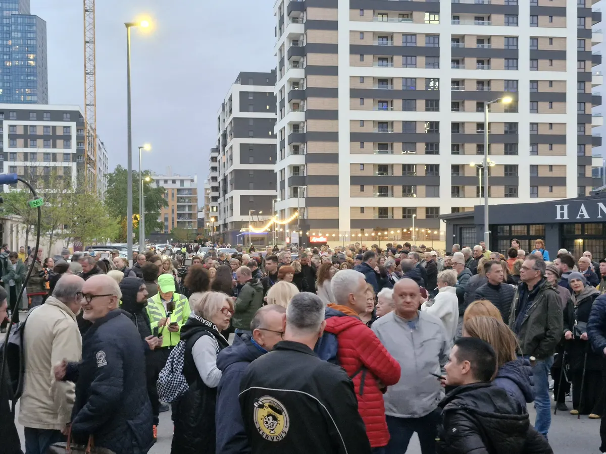 Novi skup podrške zaposlenima na N1: Prisutni zborovi građana, studenti, medijska udruženja i predstavnici stranaka
