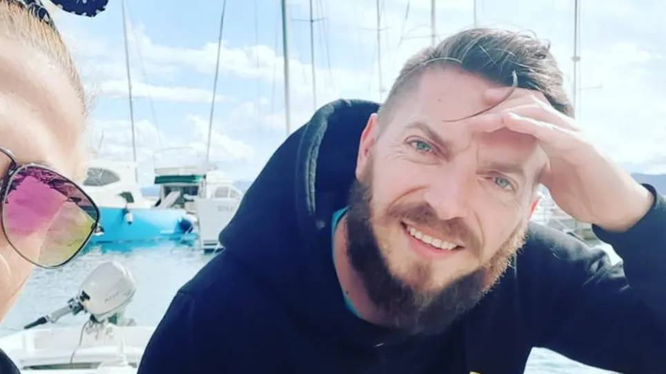 Našem glumcu komšija uništio auto: "Psihopata mi jednom mesečno lomi retrovizore i brisače" (FOTO)