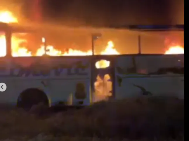 Autoprevoznik Jaćimović o paljenju vozila: "Rekli su mi da su videli neki terenac iz kojeg su izašli ljudi i navodno zagledati autobuse"