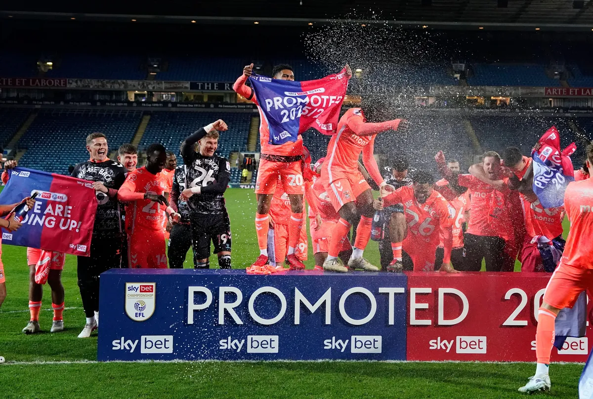 Lampard se vraća u Premijer ligu, najbolji u Čempionšipu osigurao promociju