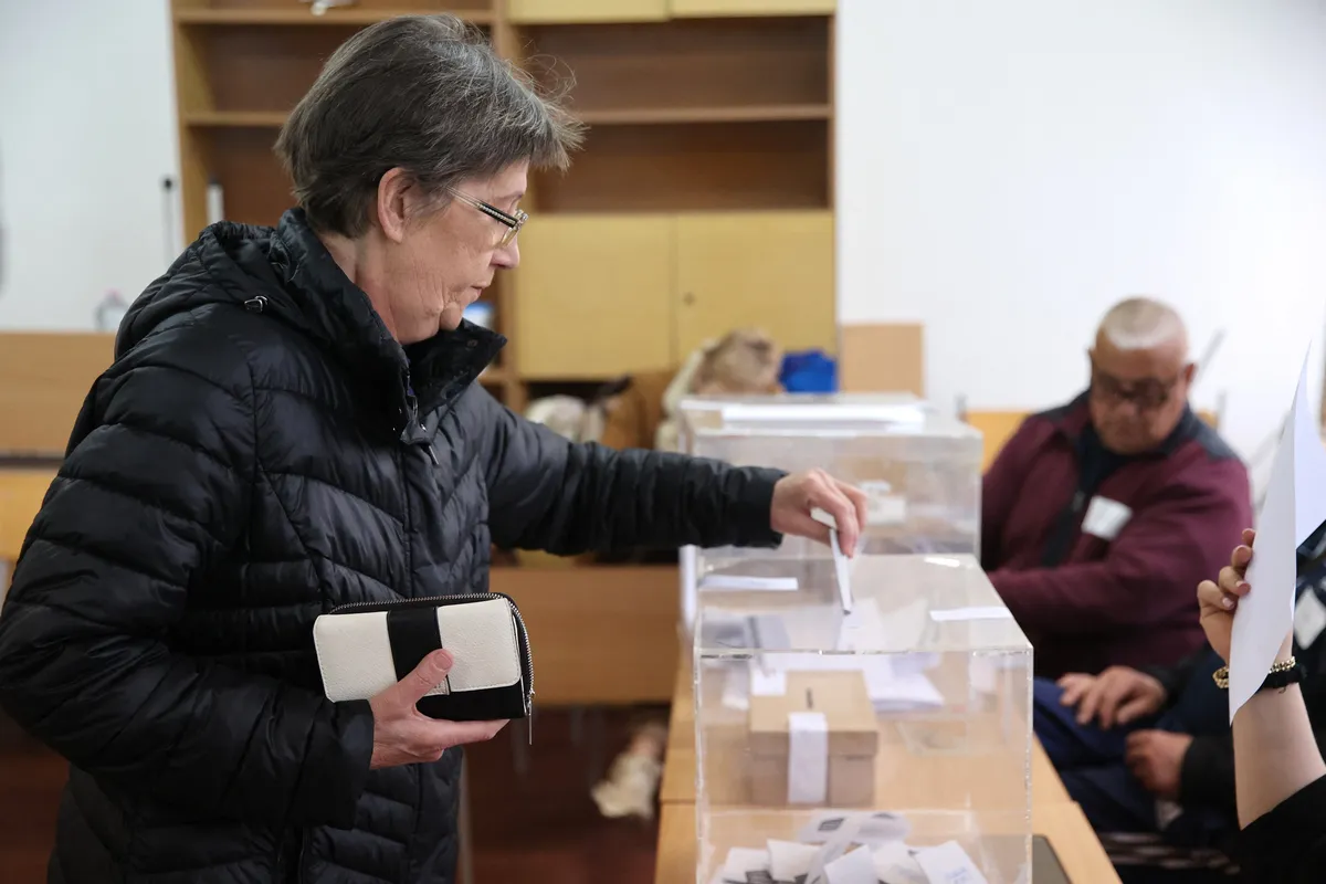 Bugarska danas ponovo glasa: Osmi izbori u pet godina, evo ko je favorit