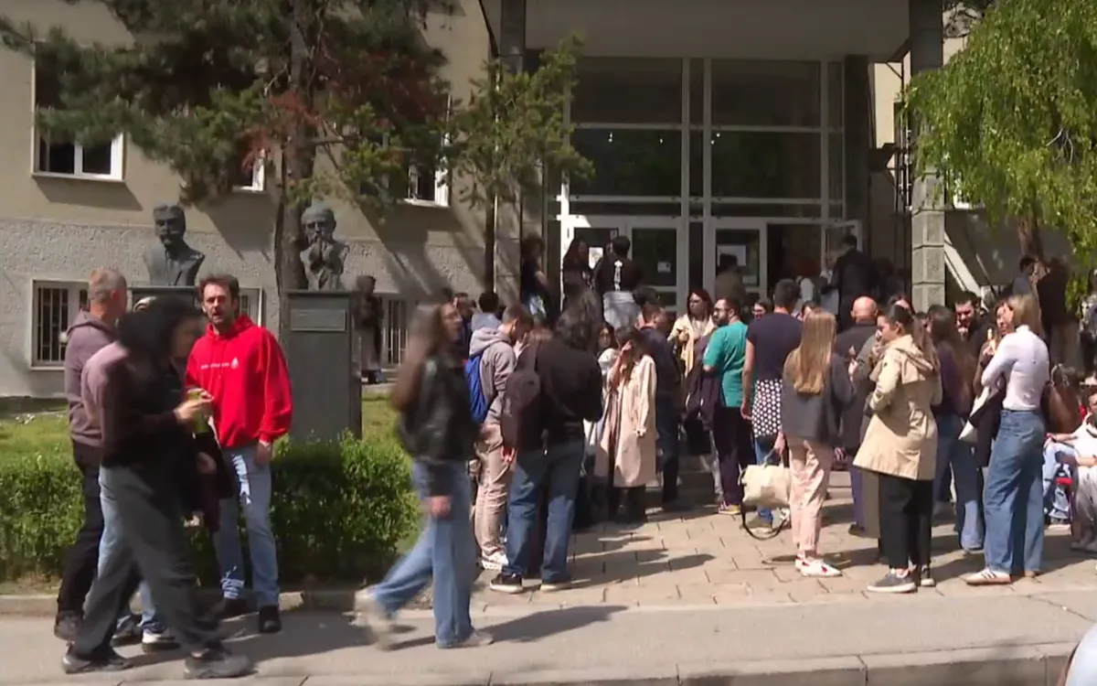 Studenti Medicinskog fakulteta na razgovoru sa v.d. dekanom Trajkovićem