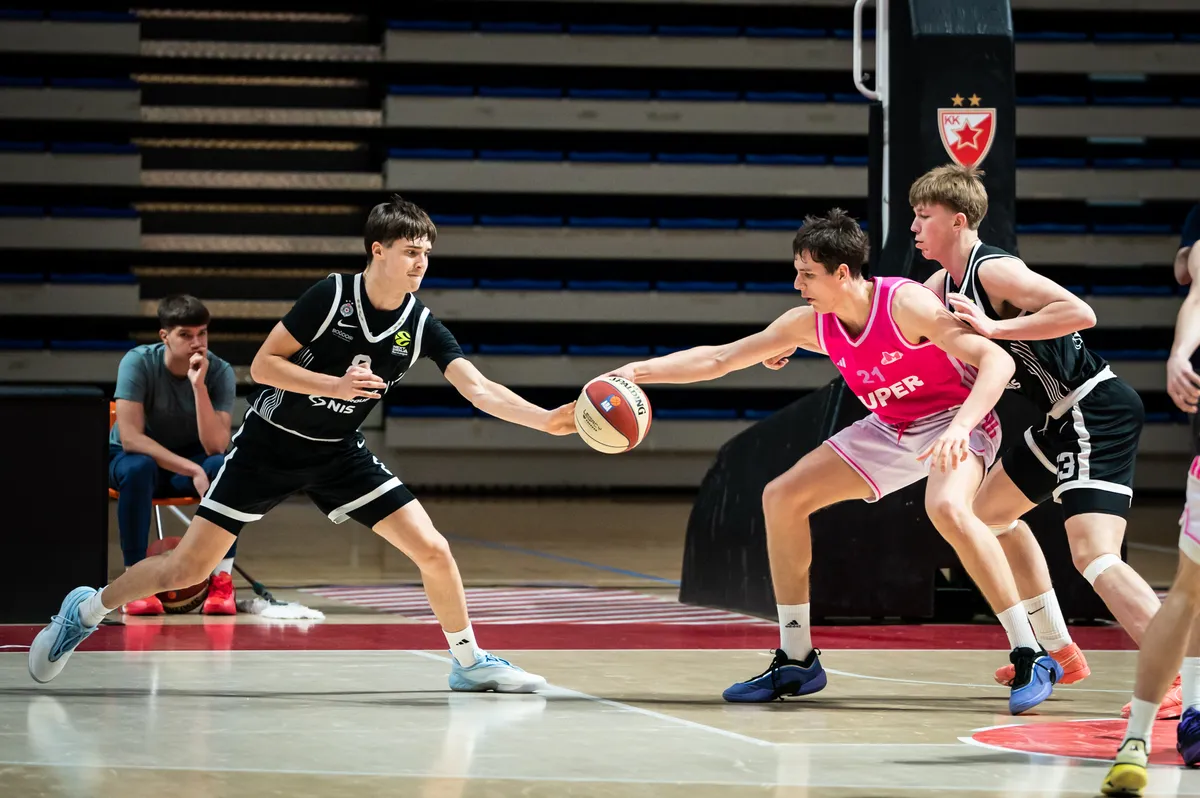 Mega ponizila Partizan za polufinale juniorske ABA lige
