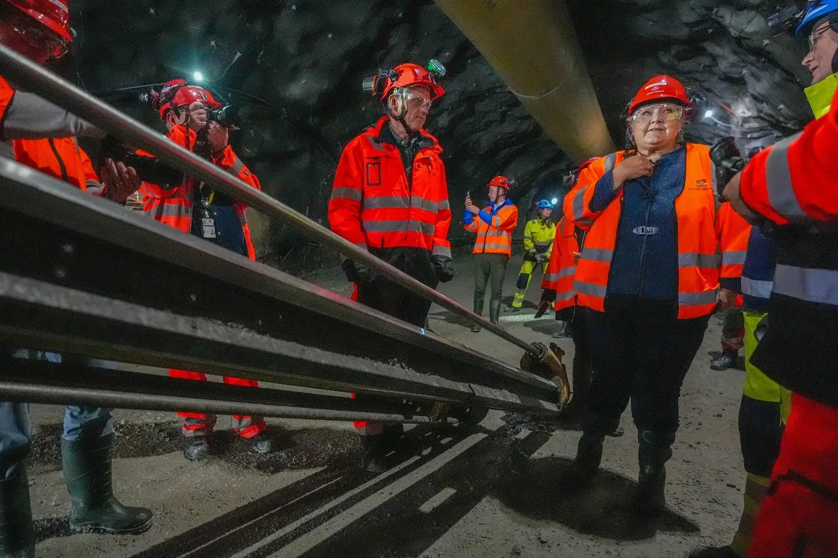 Buše 27 km kroz stenu, skoro 400 metara ispod mora: Prave najveći podvodni tunel na svetu, put od 21 sat skraćuju na 10