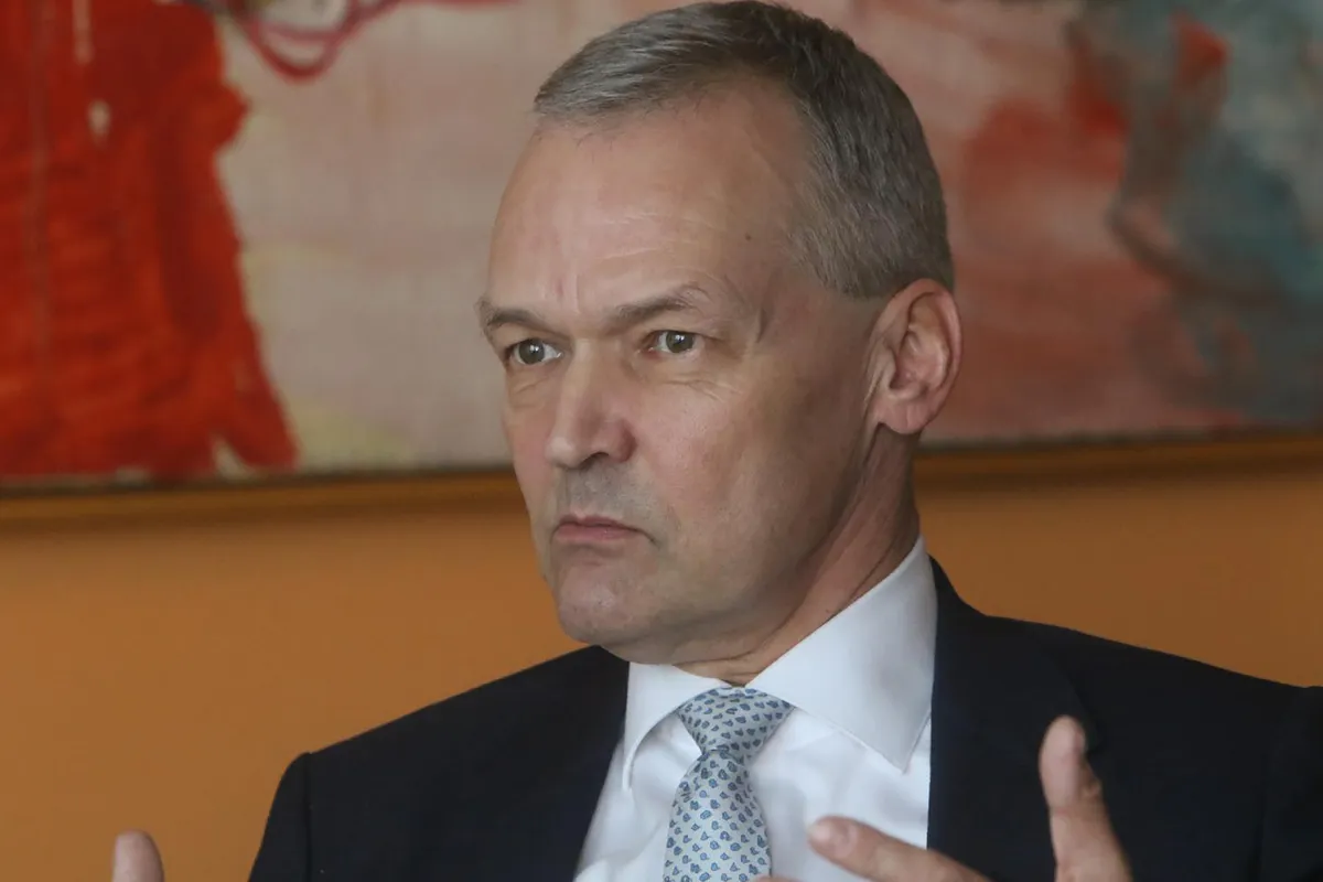 Ambasador Elhersma: U EU se intenzivno razgovara i o pitanjima polarizacije medija u Srbiji