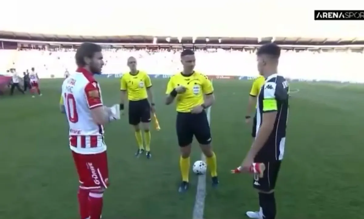 VIDEO Malo ko je ovo primetio na derbiju: Ispad kapitena Partizana koji ne priliči nikome, pogledajte šta se desilo