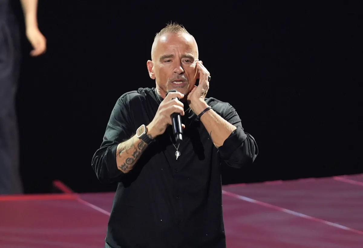 Eros Ramacoti održao spektakularan koncert u Beogradu, a jednim gestom posebno oduševio srpsku publiku: Evo šta je rekao u Areni