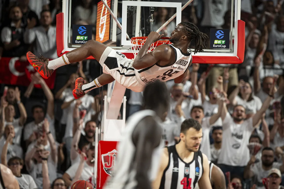 VIDEO Koš za pobedu koji je rastužio Alimpijevića: Ovako je Burg došao do trofeja i Evrolige
