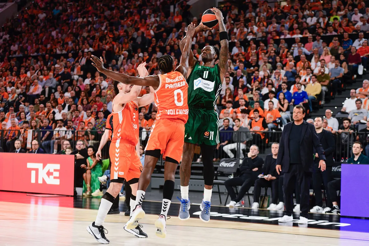 Ovako je PAO ludim košem u poslednjoj sekundi srušio Valensiju - nema lepšeg načina da se zakorači ka Fajnal foru VIDEO