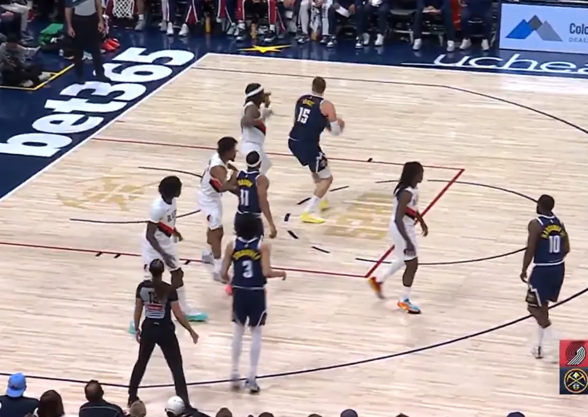 VIDEO Umetnost, a ne košarka Jokića: "Gospodar vremena" se izgubio u prostoru zbog ovog poteza Jokića