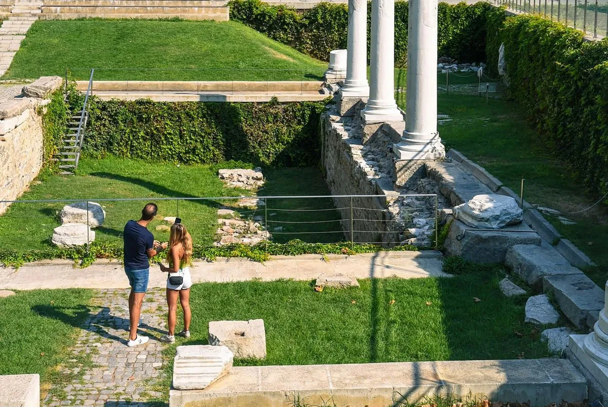 "Posetio sam evropski grad koji sve zaobilaze. Stariji je od Rima i ovo je mali raj na Balkanu"