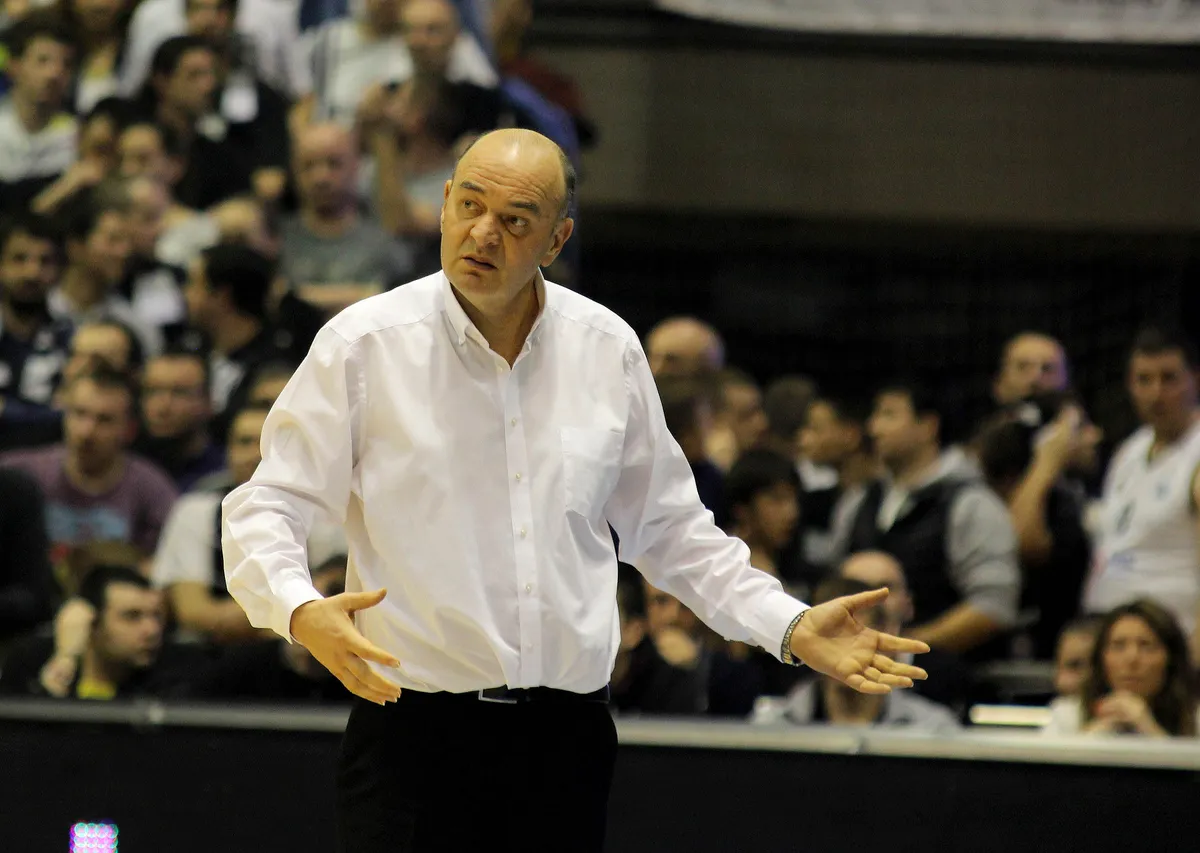 "Njegovo nasleđe nastaviće da živi" Oglasila se Evroliga i Dejan Bodiroga zbog smrti Duleta Vujoševića