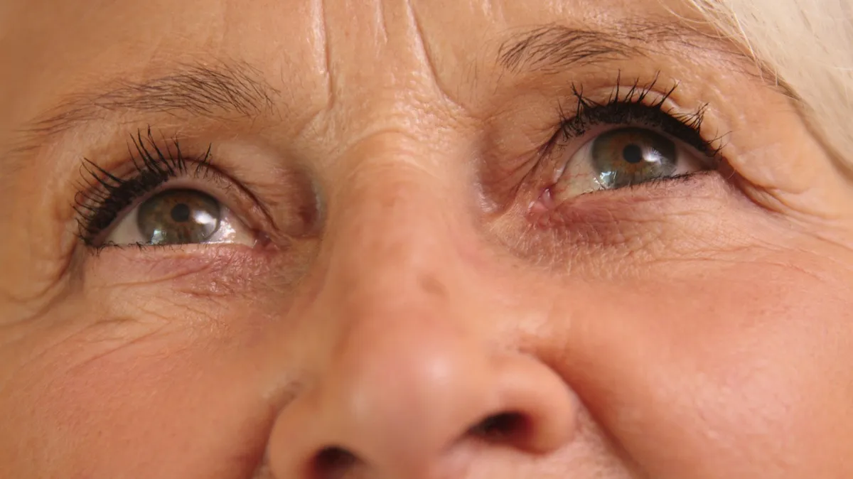 Ako spavate na ovaj način - brže starite i imaćete više bora, objašnjava lekarka