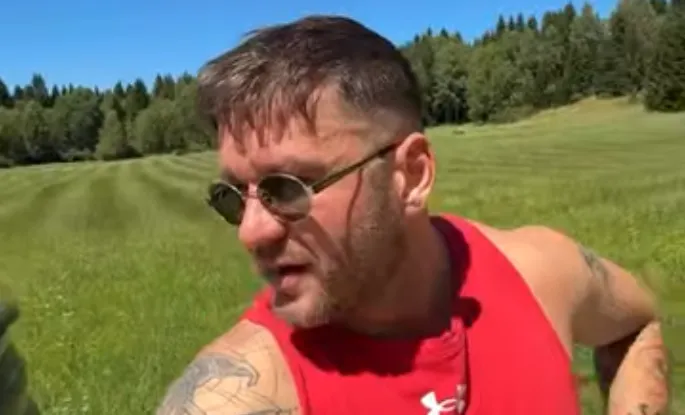 Poznati influenser osuđen zbog pucanja iz pištolja na svadbi svog brata