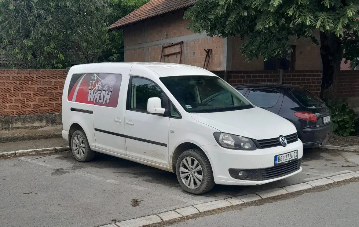 OTKRIVAMO Automobil zaplenjen u Ljukovu registrovan na firmu žene Saše Vukovića Bosketa, oboje osumnjičeni zbog teškog ubistva Aleksandra Nešovića